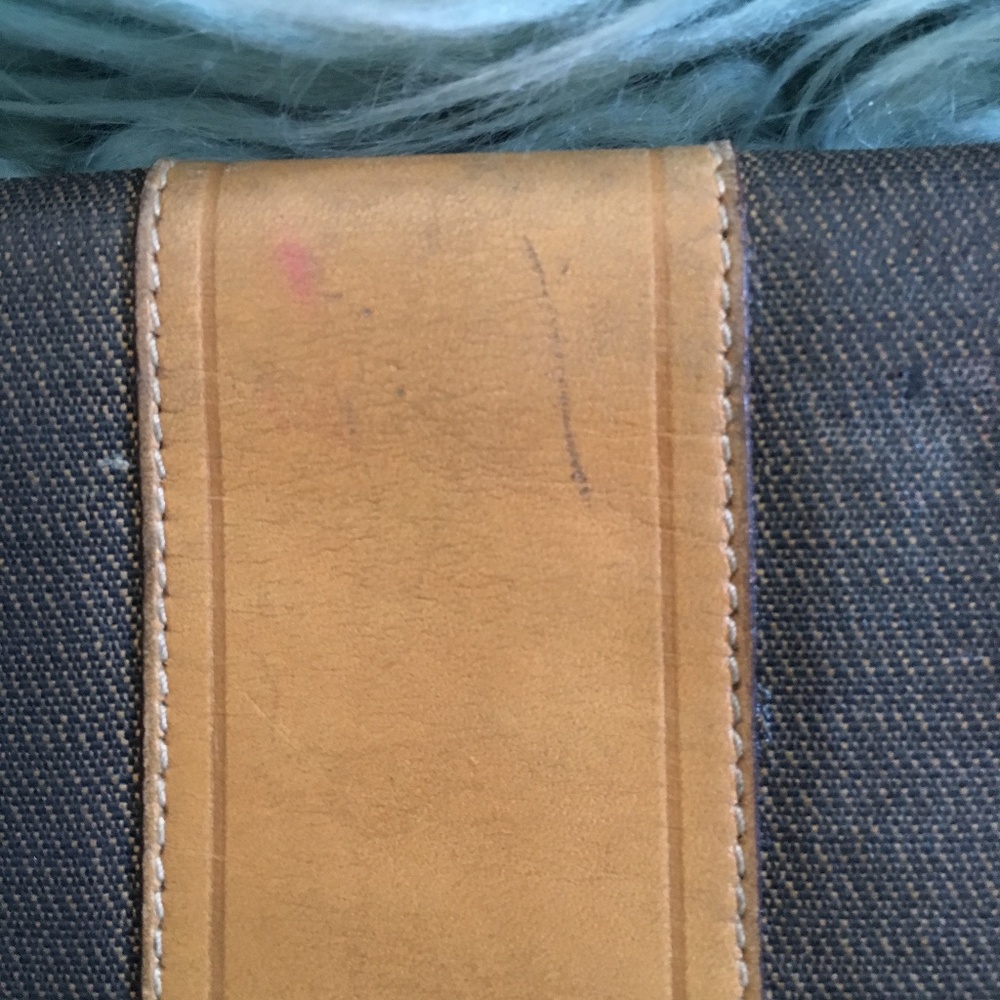 FENDI Roma Billfold Style Wallet - Picture 6 of 8